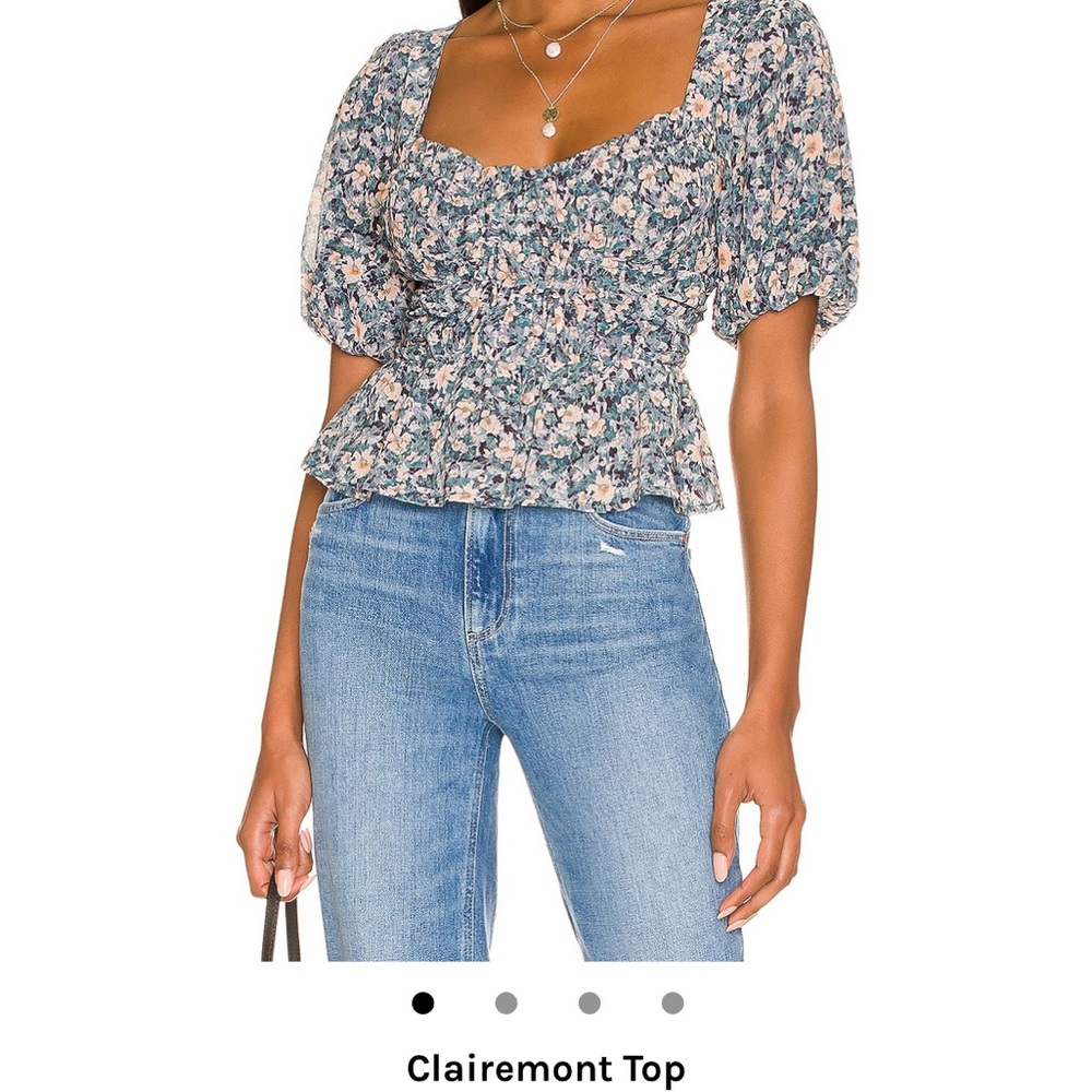 ASTR top like new. Size S